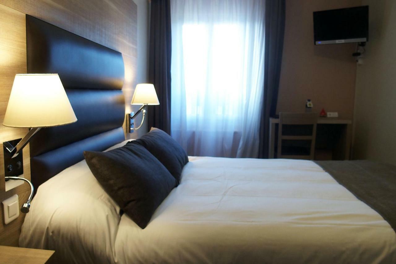 Logis Hotel - Auberge De L'Helix Rosoy  Zewnętrze zdjęcie